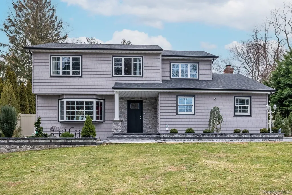 20 Soundview Drive Shoreham NY 11786