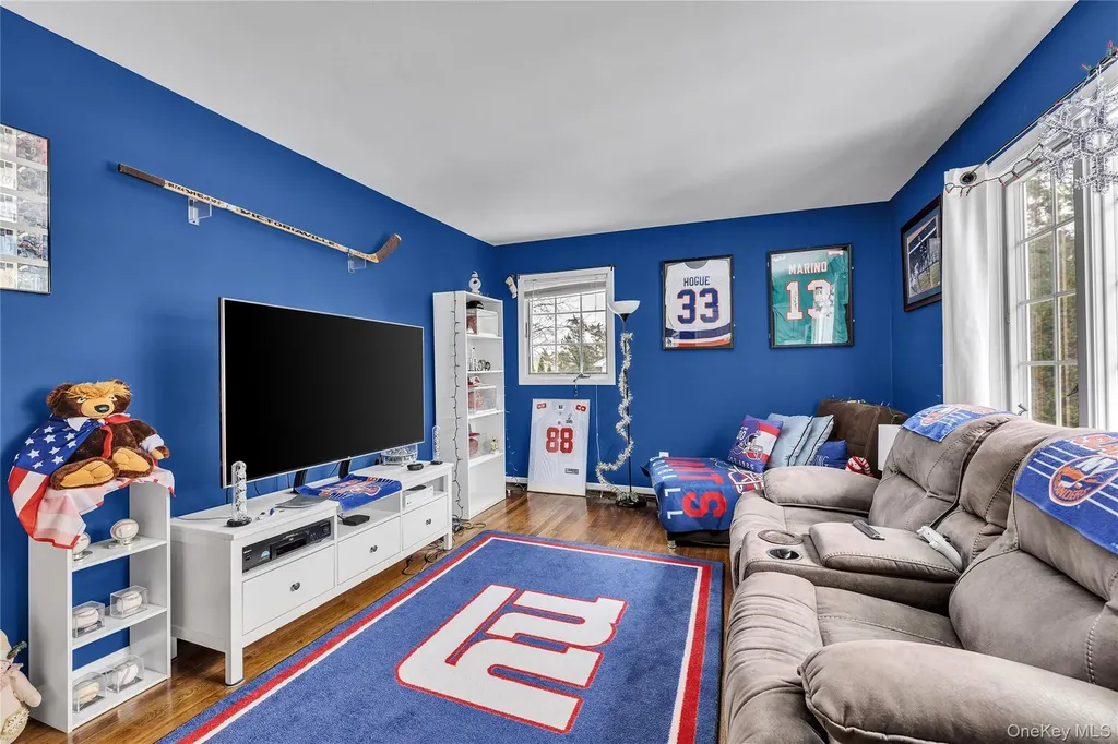 20 Soundview Drive Shoreham NY 11786