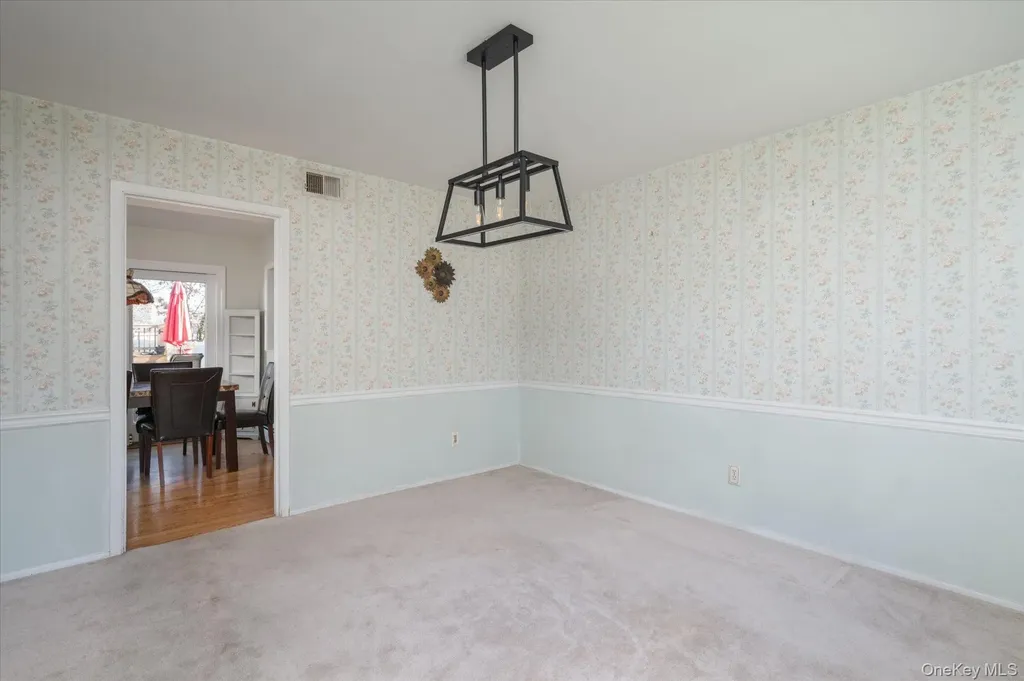 123 Wedgewood Drive Coram NY 11727