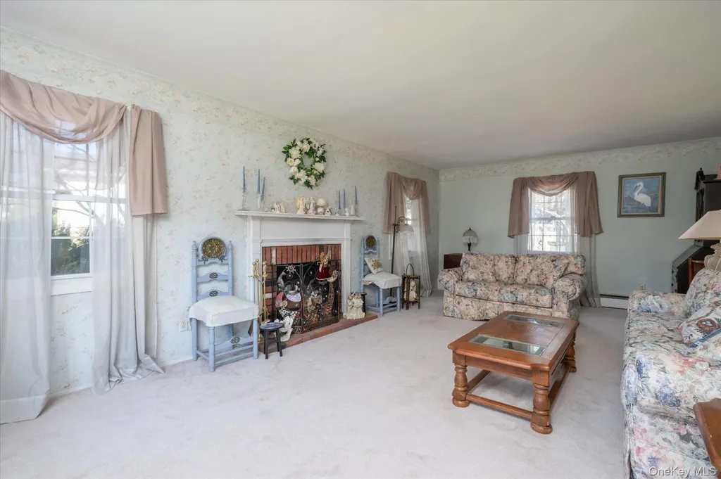 123 Wedgewood Drive Coram NY 11727