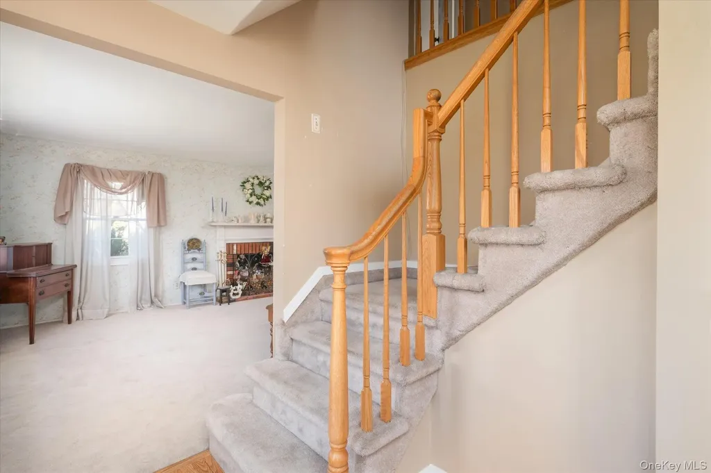123 Wedgewood Drive Coram NY 11727