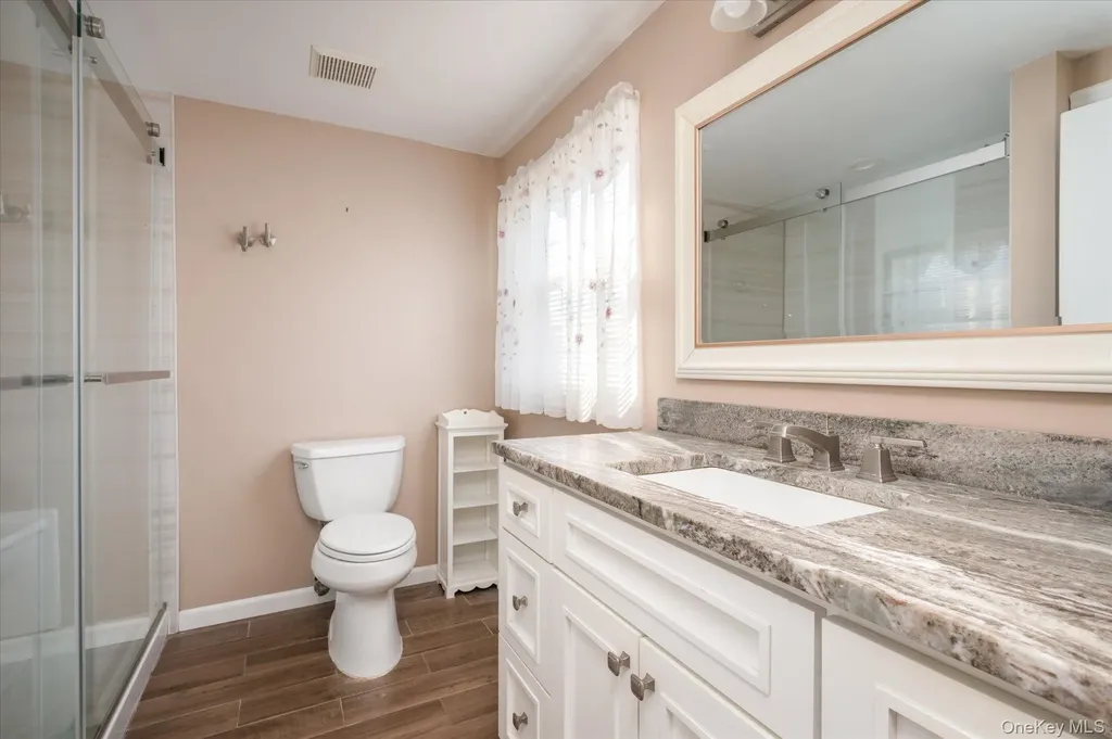 123 Wedgewood Drive Coram NY 11727
