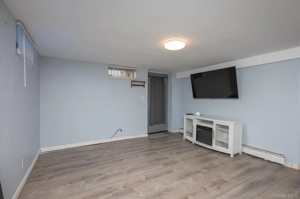 123 Wedgewood Drive Coram NY 11727