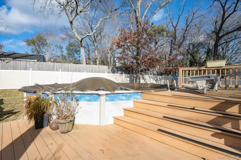 123 Wedgewood Drive Coram NY 11727