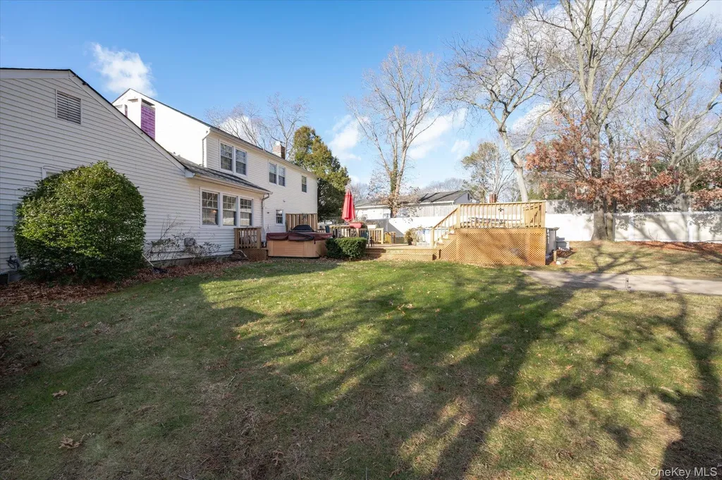 123 Wedgewood Drive Coram NY 11727