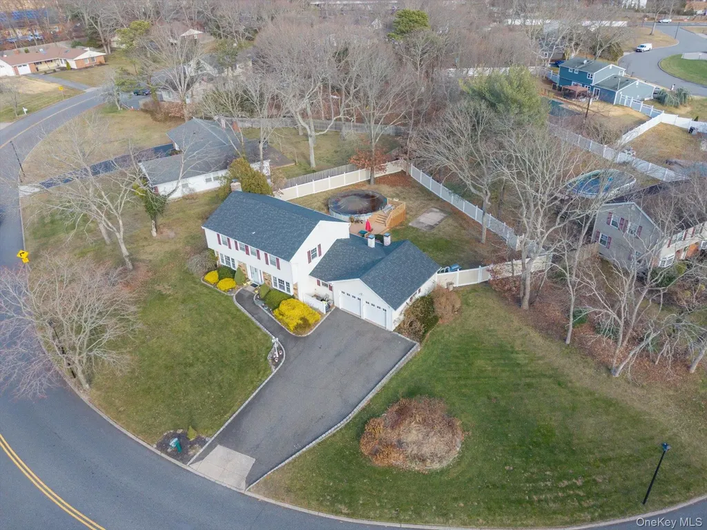 123 Wedgewood Drive Coram NY 11727