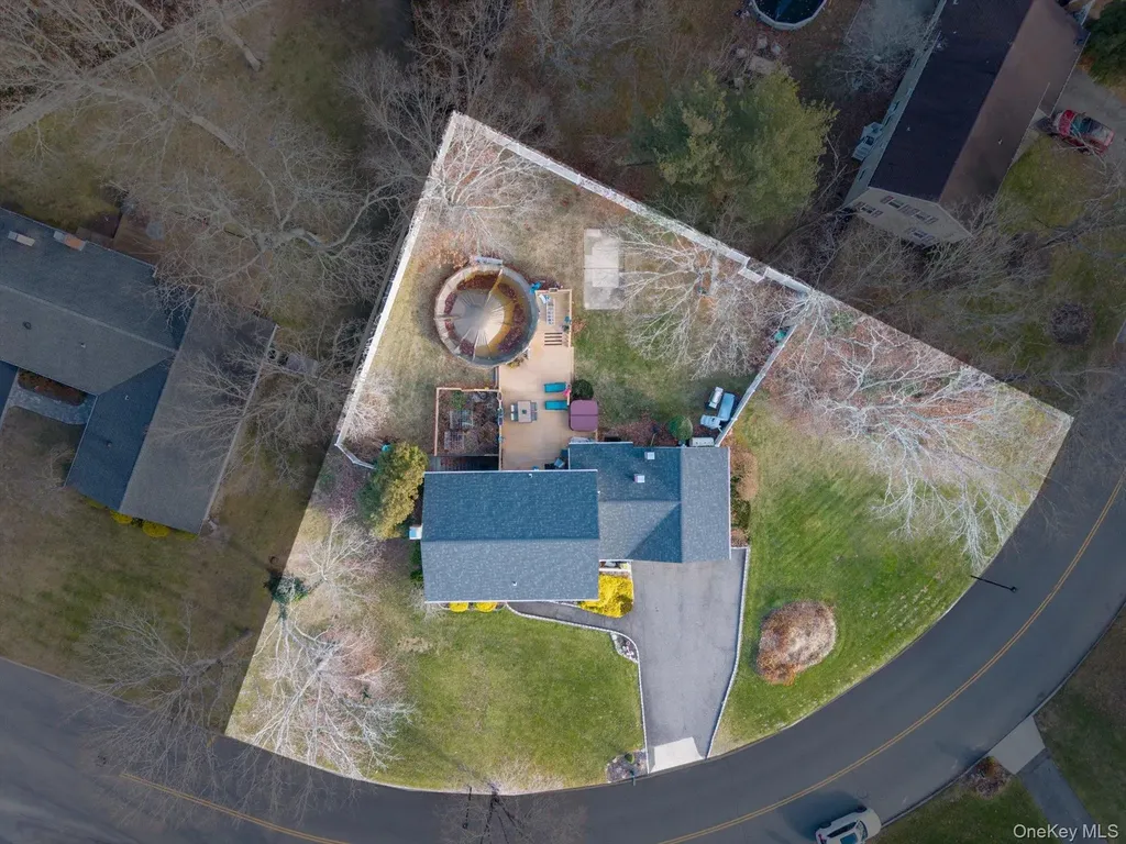 123 Wedgewood Drive Coram NY 11727