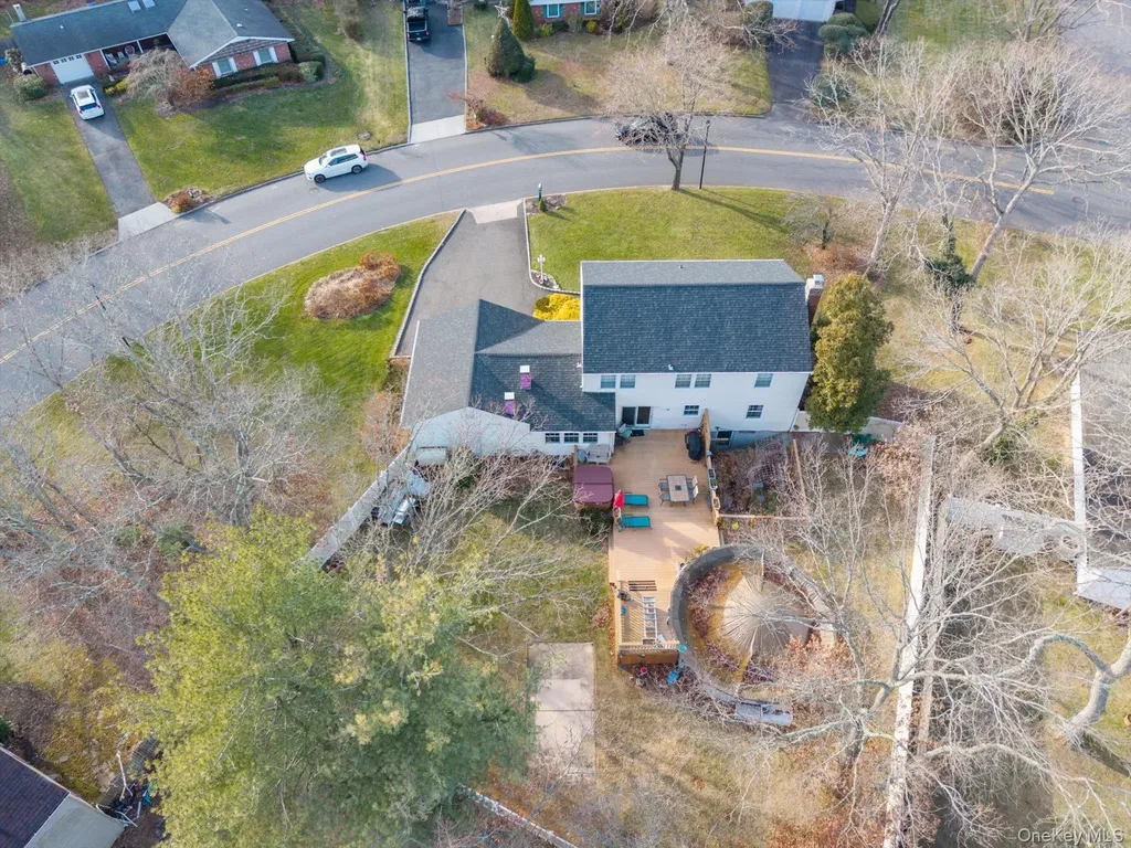 123 Wedgewood Drive Coram NY 11727