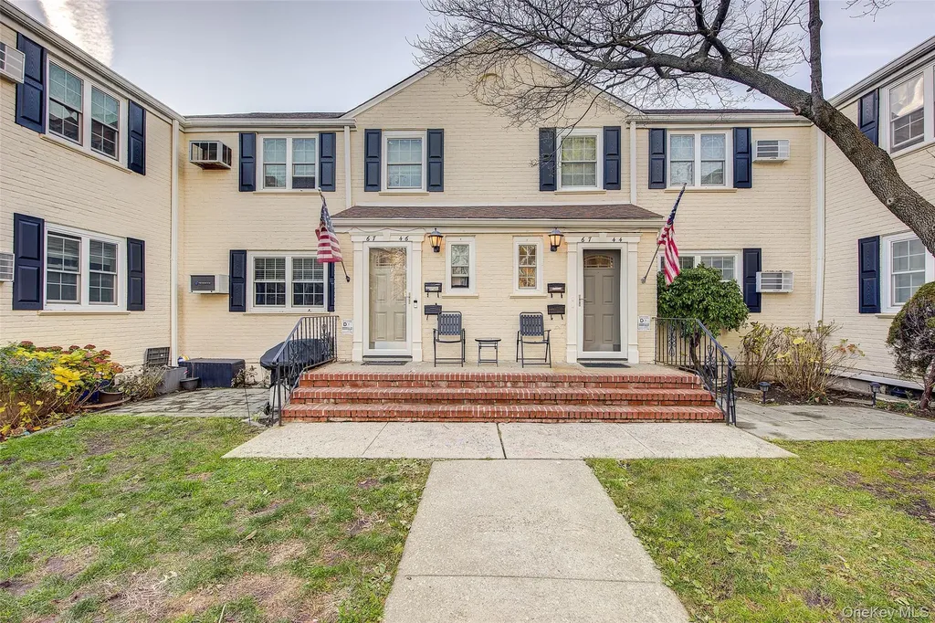 67-46 224th Street Bayside NY 11364