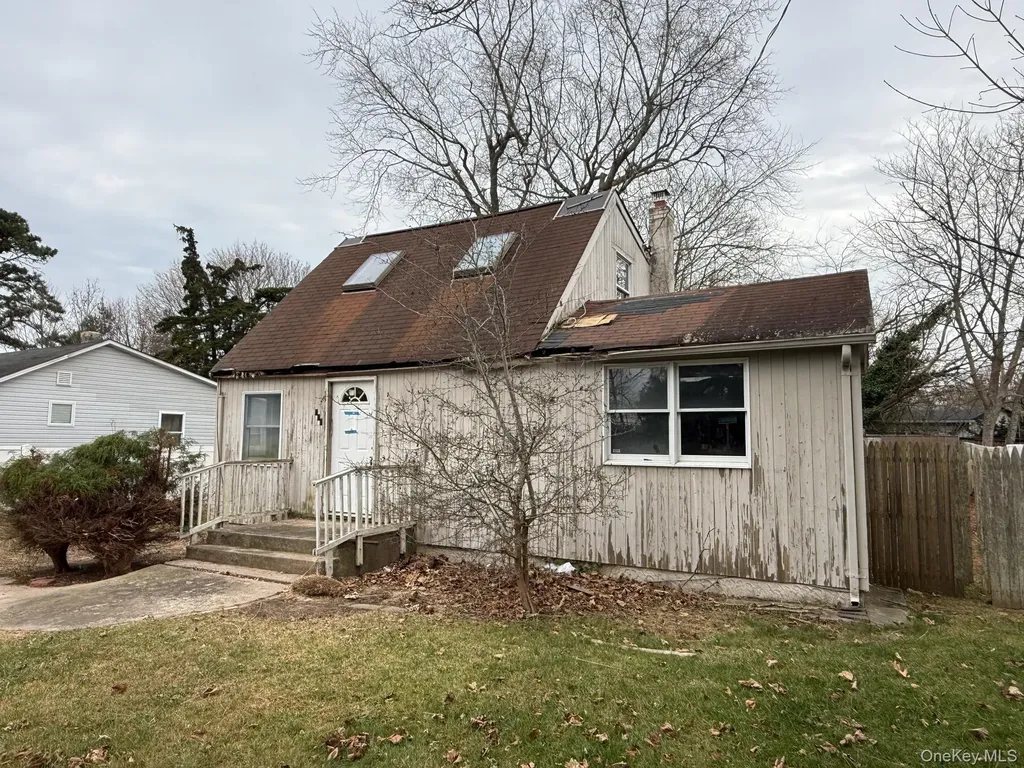 184 Bayview Drive Mastic Beach NY 11951