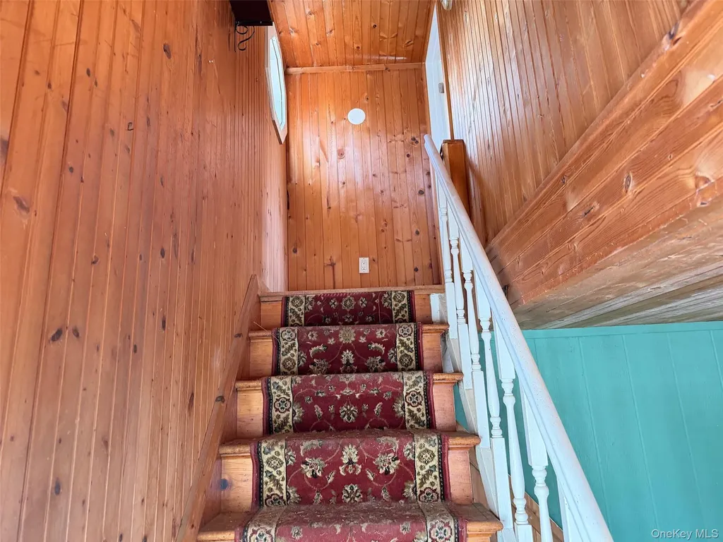 184 Bayview Drive Mastic Beach NY 11951