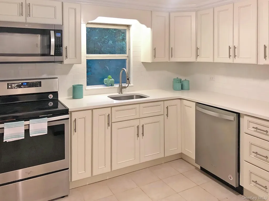 69 Hill Drive Riverhead NY 11901