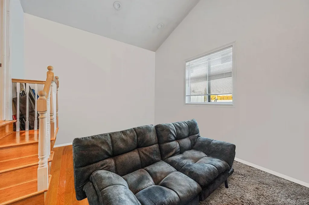 15 Macon Street Lindenhurst NY 11757
