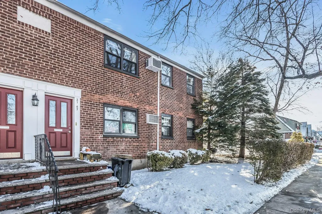 21-47 Utopia Parkway Whitestone NY 11357