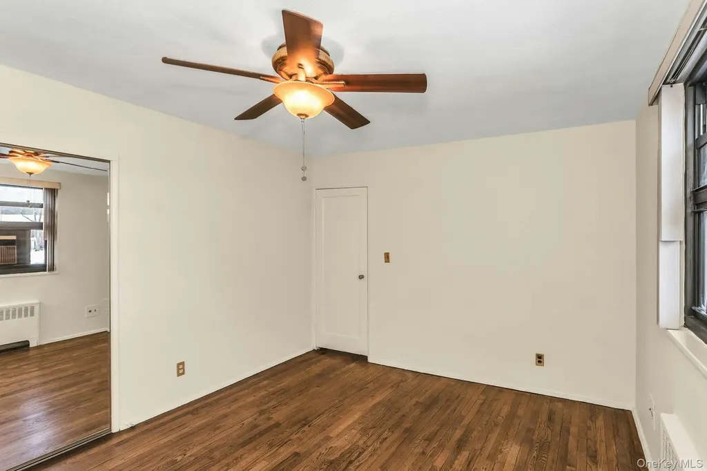 21-47 Utopia Parkway Whitestone NY 11357