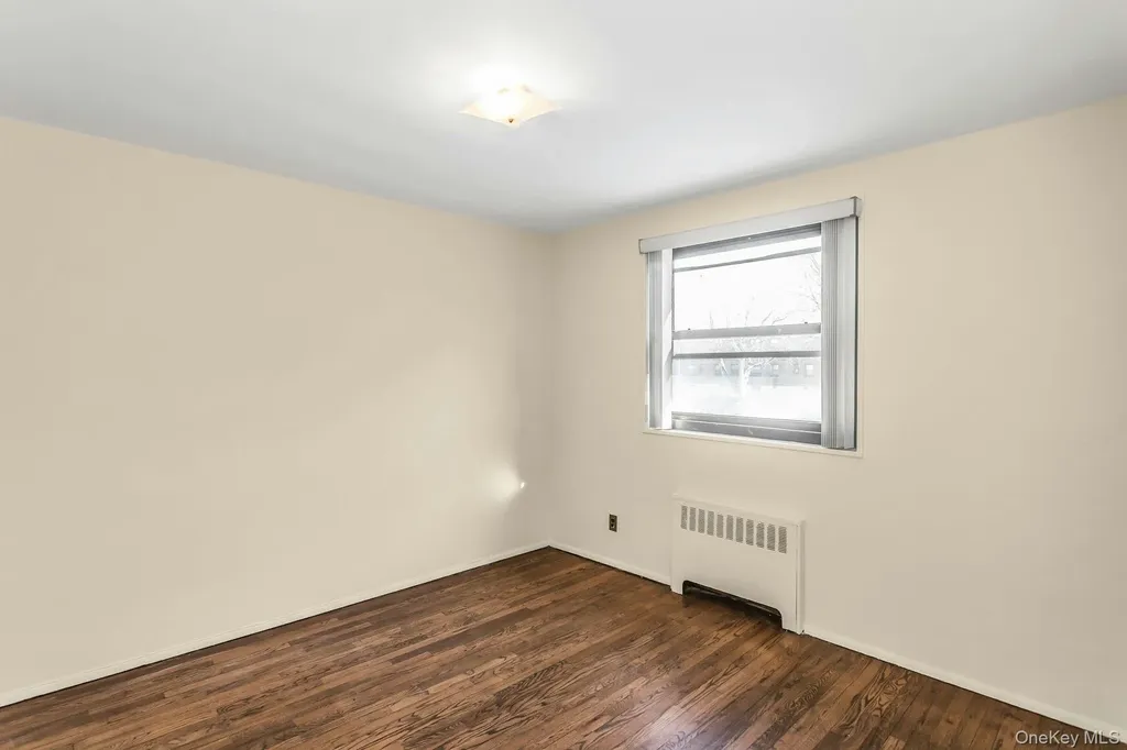 21-47 Utopia Parkway Whitestone NY 11357