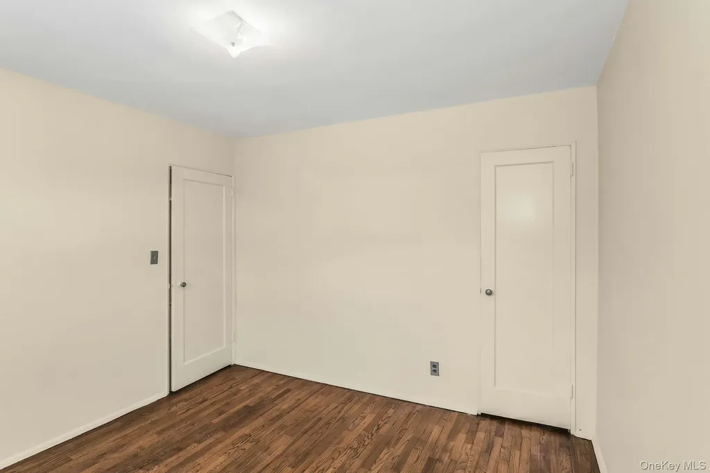 21-47 Utopia Parkway Whitestone NY 11357