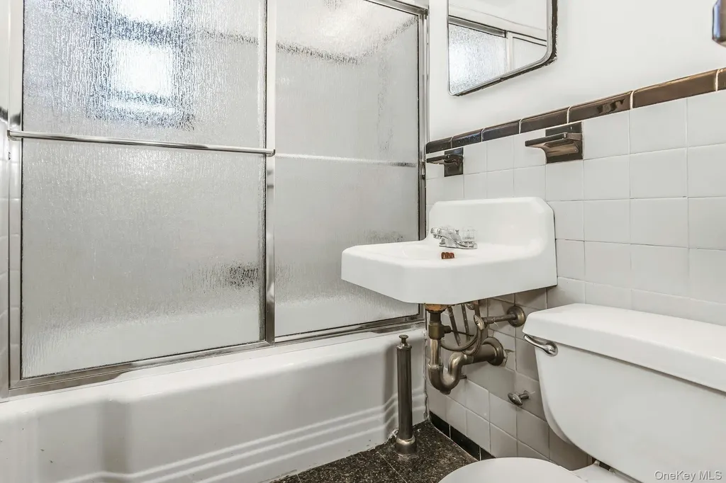 21-47 Utopia Parkway Whitestone NY 11357