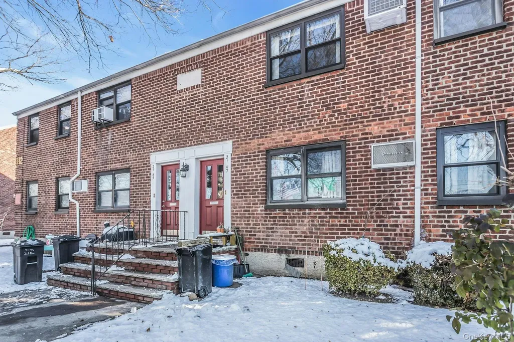21-47 Utopia Parkway Whitestone NY 11357