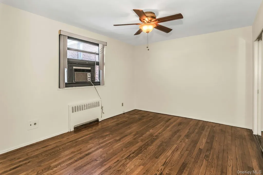 21-47 Utopia Parkway Whitestone NY 11357