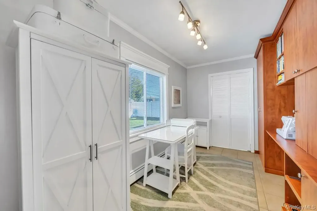 23 Haven Lane Levittown NY 11756