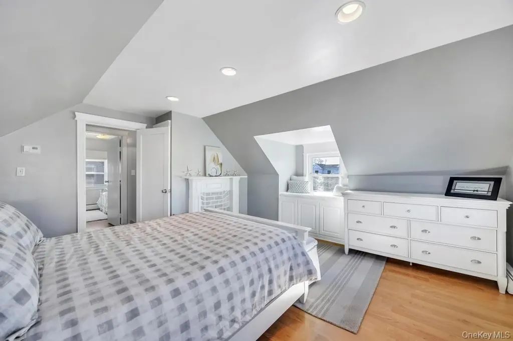 23 Haven Lane Levittown NY 11756