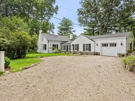 8 S Bedford Road Pound Ridge NY 10576