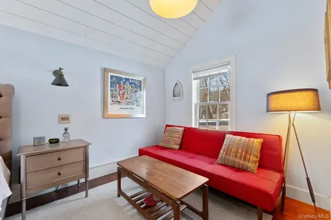 8 S Bedford Road Pound Ridge NY 10576