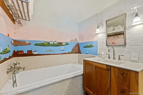 8 S Bedford Road Pound Ridge NY 10576