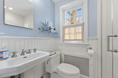 8 S Bedford Road Pound Ridge NY 10576