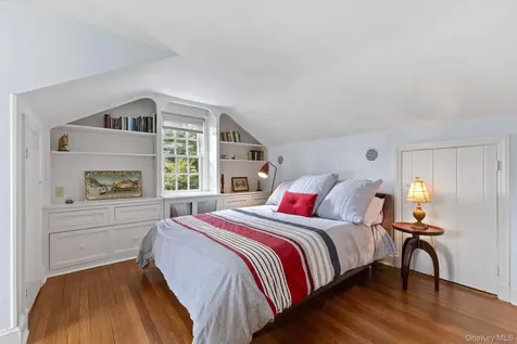 8 S Bedford Road Pound Ridge NY 10576