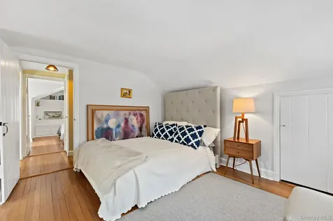 8 S Bedford Road Pound Ridge NY 10576