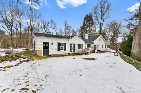 8 S Bedford Road Pound Ridge NY 10576