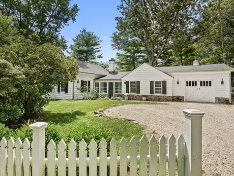 8 S Bedford Road Pound Ridge NY 10576
