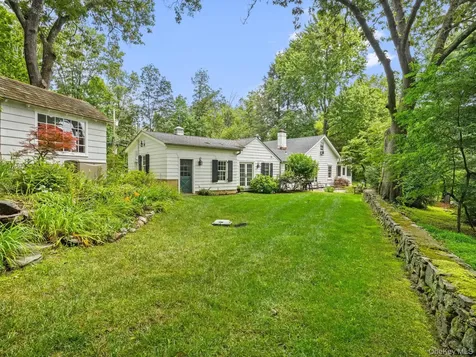 8 S Bedford Road Pound Ridge NY 10576