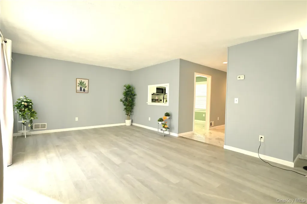 14 Kensington Way Middletown NY 10940