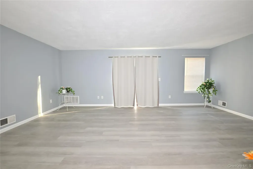 14 Kensington Way Middletown NY 10940
