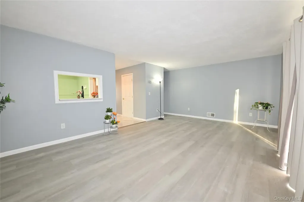 14 Kensington Way Middletown NY 10940