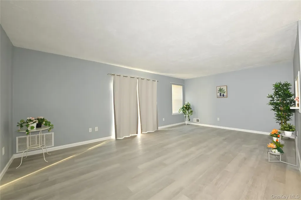 14 Kensington Way Middletown NY 10940