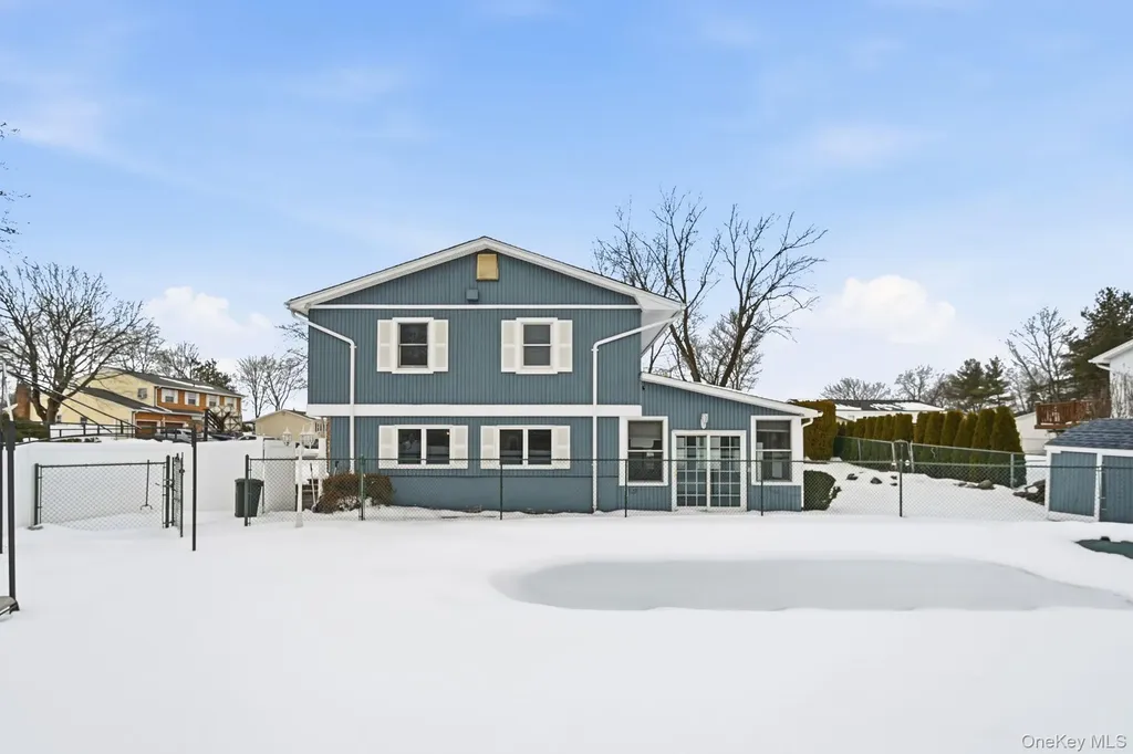40 Pittsford Way Nanuet NY 10954
