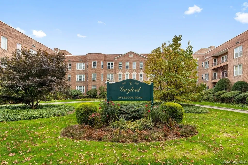 2 Overlook Road White Plains NY 10605