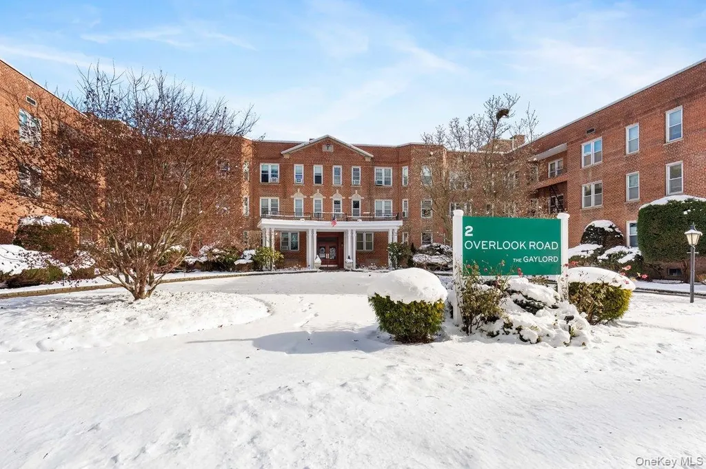 2 Overlook Road White Plains NY 10605