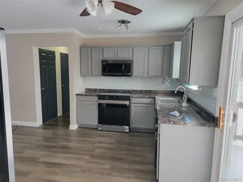 19 Essex Road Poughkeepsie NY 12601