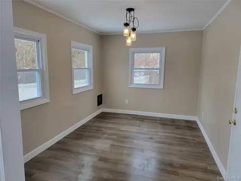 19 Essex Road Poughkeepsie NY 12601
