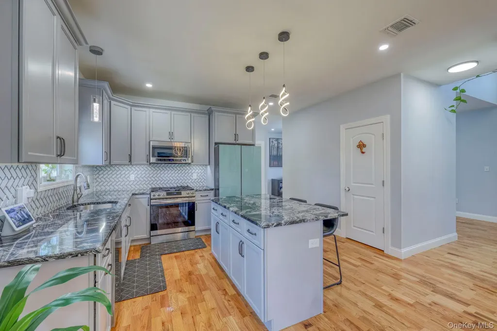 34 Meadow View Drive Marlboro NY 12542