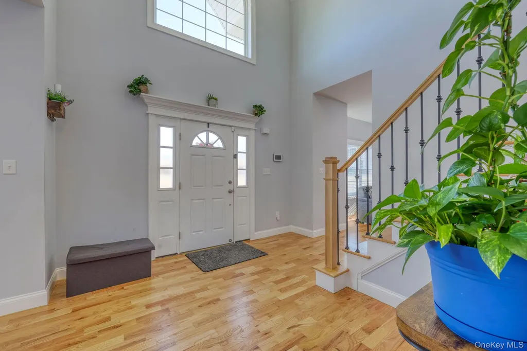 34 Meadow View Drive Marlboro NY 12542
