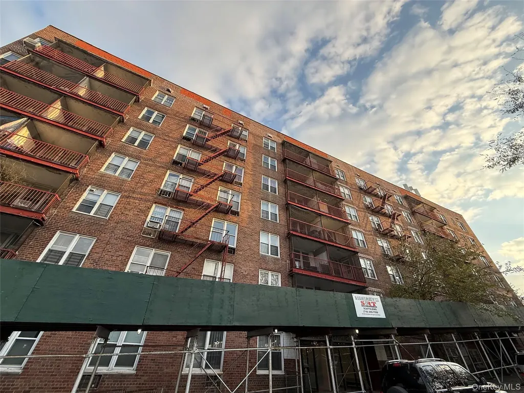 86-16 60th Avenue Flushing NY 11373