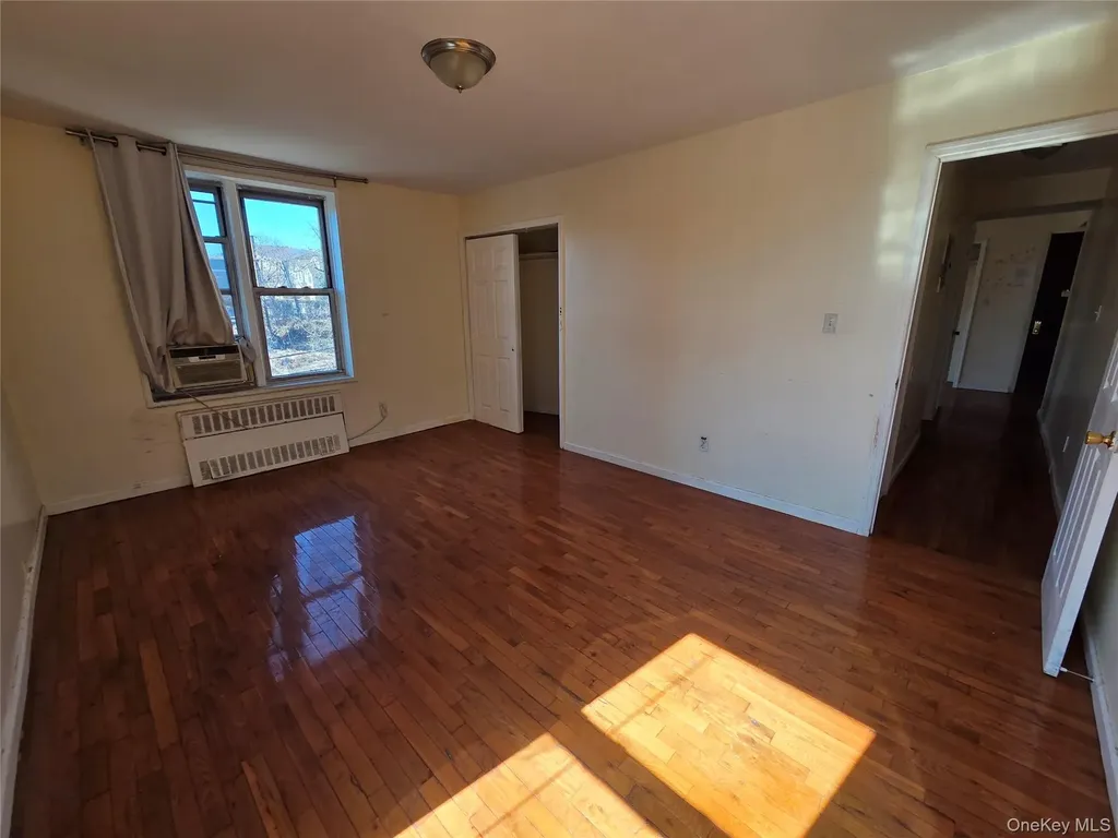 86-16 60th Avenue Flushing NY 11373