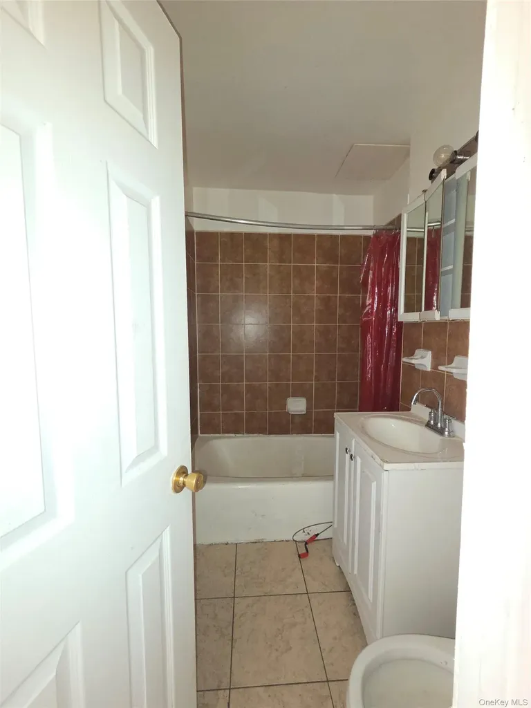 86-16 60th Avenue Flushing NY 11373