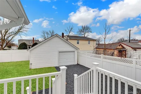 820 Jefferson Street Baldwin NY 11510